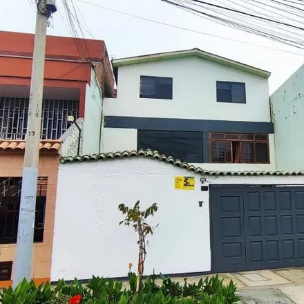 Buy this studio house on Institución educativa inicial Daki Mori Pre School in Calle Los Nazcas, San Miguel