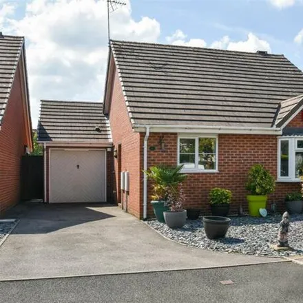 Buy this 2 bed house on Hazelmere Drive in Tettenhall Wood, WV3 8HB