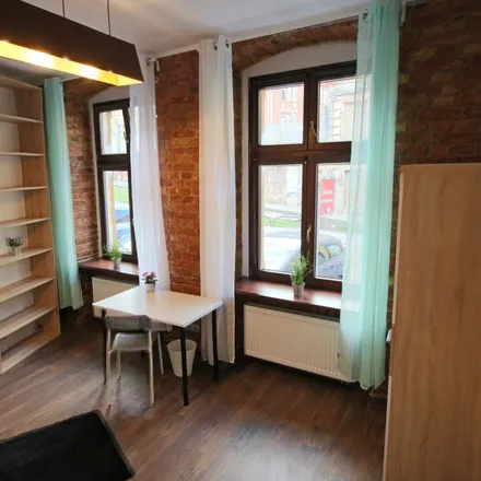 Rent this 5 bed room on Ogrodowa 16 in 61-820 Poznań, Poland