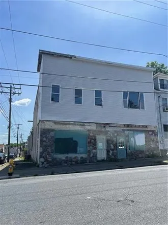 Buy this studio apartment on 130 South 12th Street in Easton, PA 18042