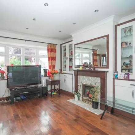 Image 5 - East Towers, London, HA5 1TL, United Kingdom - Duplex for sale