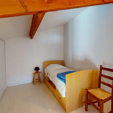 Rent this 2 bed house on Saint-Hilaire-de-Riez in Allée de la Gare, 85270 Saint-Hilaire-de-Riez