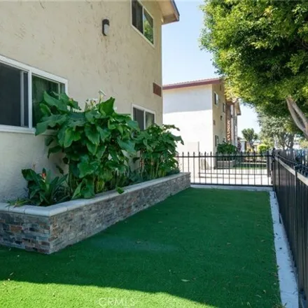 Image 3 - 1518 West 20th Street, Long Beach, CA 90810, USA - House for sale