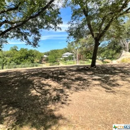 Image 2 - 624 Gloria Drive, Seguin, TX 78155, USA - House for sale