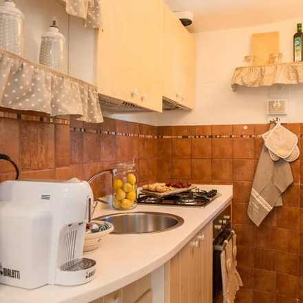 Rent this 3 bed house on Cantina Sociale di Locorotondo in Via Madonna della Catena 99, 70010 Locorotondo BA