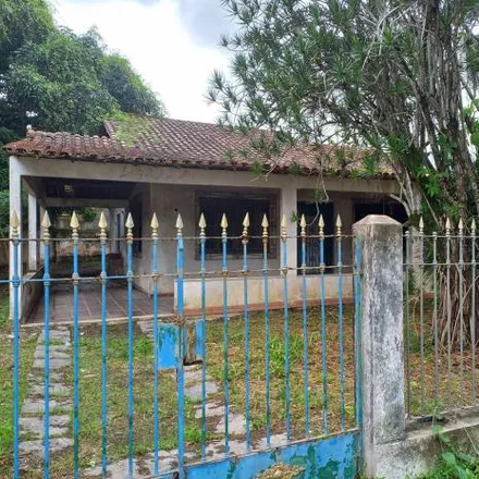 Buy this 3 bed house on Avenida Ewerton da Costa Xavier in Maravista, Niterói - RJ