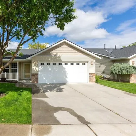 Buy this 3 bed house on 1301 North Alvey Lane in Meridian, ID 83642