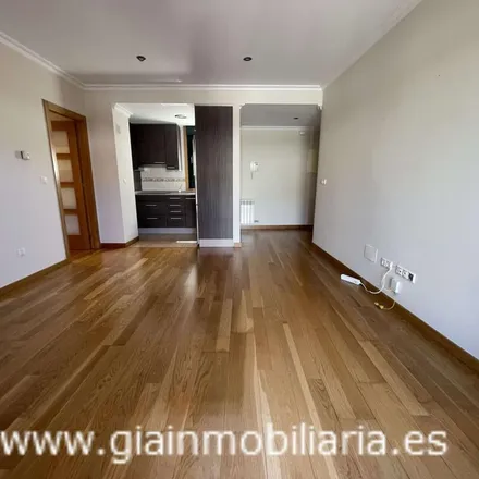 Image 7 - Rúa de Cambeses, 36215 Vigo, Spain - Apartment for rent