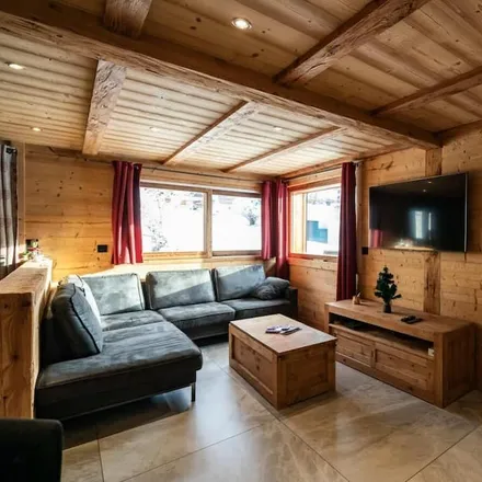 Rent this 3 bed apartment on 74390 Châtel