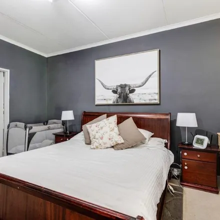 Image 1 - Dove Drive, Douglasdale, Randburg, 2155, South Africa - Apartment for rent
