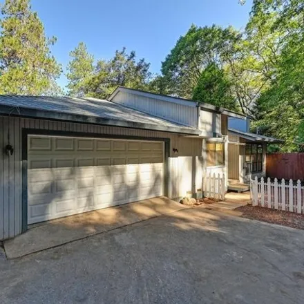 Image 4 - 10450 Alta Sierra Dr, Grass Valley, California, 95949 - House for sale
