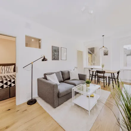Rent this 3 bed apartment on Lynarstraße 40 in 13585 Berlin, Germany