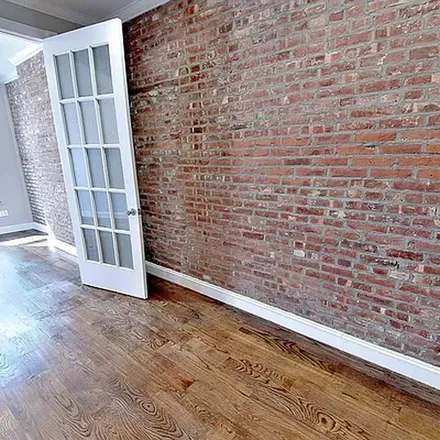 Rent this 3 bed apartment on 206 East 83rd Street in New York, NY 10028