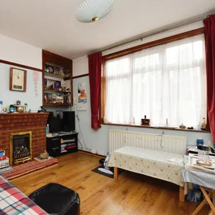 Buy this 3 bed townhouse on 28 Mayeswood Road in London, SE12 9RR