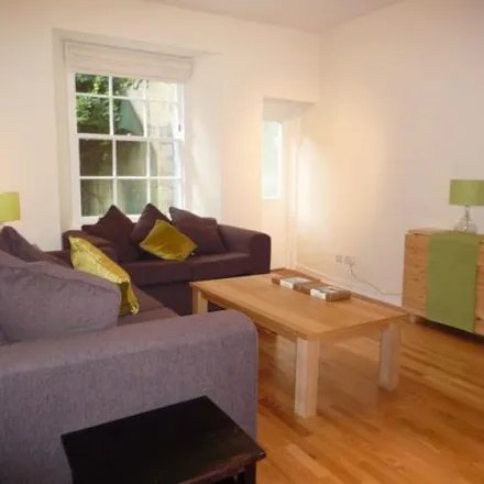 Rent this 2 bed apartment on 9C Hart Street in City of Edinburgh, EH1 3RN