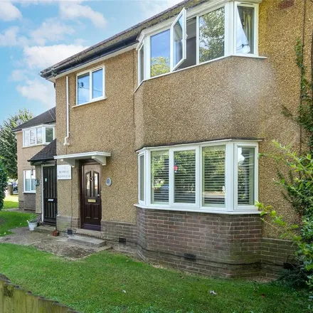 Rent this 1 bed apartment on Thorpe Crescent in Watford, WD19 4LD