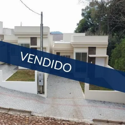 Buy this 2 bed house on Rua Curitiba in Nossa Senhora Aparecida, Francisco Beltrão - PR