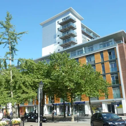 Image 1 - Orchard Plaza, Old Orchard, Poole, BH15 1EG, United Kingdom - Apartment for rent