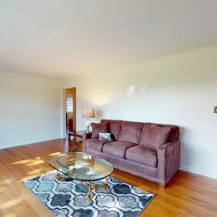 Rent this 3 bed apartment on 1496 South 4Th Avenue in Des Plains, Des Plaines