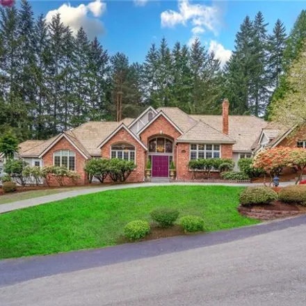 Buy this 5 bed house on 13870 Northeast 26th Place in Bellevue, WA 98005
