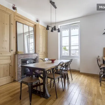 Image 3 - 20 Rue Renan, 69007 Lyon, France - Apartment for rent