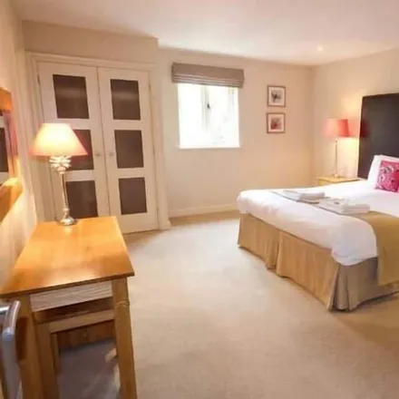 Rent this 3 bed duplex on Ashover in DE4 5LH, United Kingdom