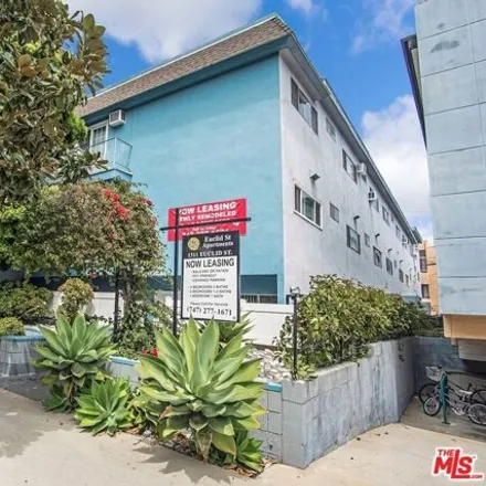 Buy this 22 bed house on 1307 Euclid Street in Santa Monica, CA 90402