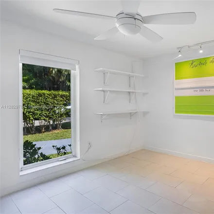 Image 9 - 7430 Beach View Drive, North Bay Village, Miami-Dade County, FL 33141, USA - House for sale