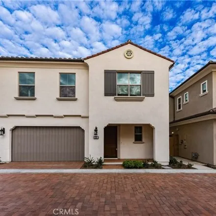 Image 1 - 129 Fairgreen, Irvine, CA 92618, USA - House for rent
