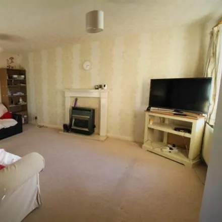 Image 3 - 16 Biggart Close, Nottingham, NG9 6NN, United Kingdom - House for rent