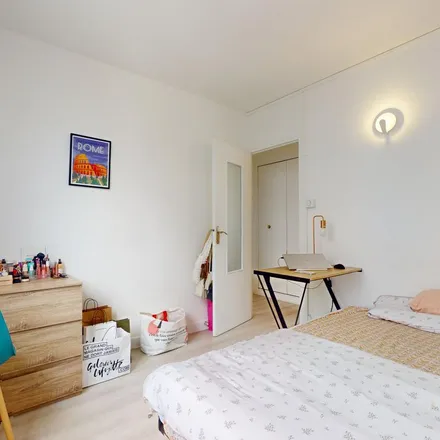 Image 1 - 27 Rue Henri Dunant, 38100 Grenoble, France - Apartment for rent