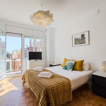 Image 4 - Carrer del Congost, 26, 08024 Barcelona, Spain - Apartment for rent