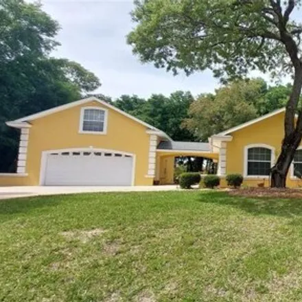 Buy this 3 bed house on 1525 Hickory Ridge Drive in Fruitland Park, Leesburg