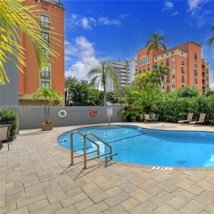 Image 4 - 650 Southwest 24th Street, Coral Gables, FL 33134, USA - Condo for sale