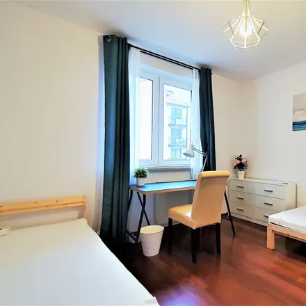 Rent this 2 bed room on Fasolowa 19A in 02-482 Warsaw, Poland