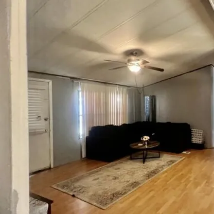 Image 9 - unnamed road, Rancho Vista, Palmdale, CA, USA - Apartment for sale