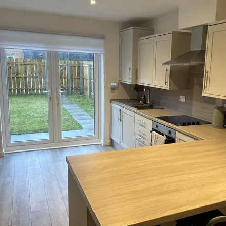 Image 7 - West Dunbartonshire, G83 9AX, United Kingdom - Townhouse for rent