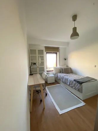 Rent this 3 bed room on Bloco C in Rua Jorge Amado, 1950-350 Lisbon