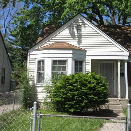 Buy this 3 bed house on 19399 Rowe Street in Detroit, MI 48205