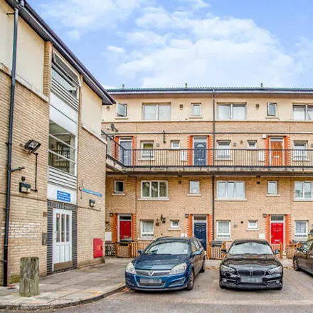 Image 1 - Primrose Walk, London, SE14 6LR, United Kingdom - Apartment for sale