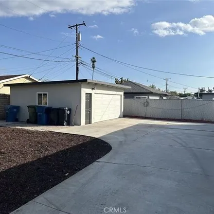 Image 3 - 13024 Foxley Drive, Whittier, CA 90602, USA - House for sale