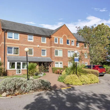 Rent this 1 bed apartment on Howkins Garage in 27-31 Ferry Hinksey Road, Oxford
