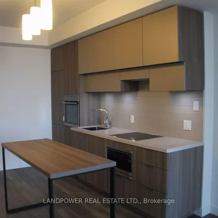 Image 5 - eCondos, 8 Eglinton Avenue East, Old Toronto, ON M4P 0C1, Canada - Apartment for rent