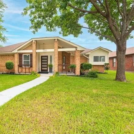 Buy this 4 bed house on 2609 Brookside Drive in Rowlett, TX 75088