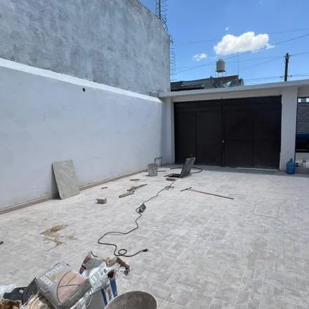 Buy this 3 bed house on Calle Emilia Beltrán in Residencial Torreon Nuevo, 58110 Morelia