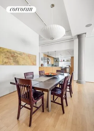 Image 3 - 128-17 5th Avenue, New York, NY 11356, USA - House for sale