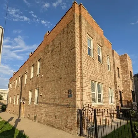 Buy this 8 bed house on 2257-2259 West Hirsch Street in Chicago, IL 60622