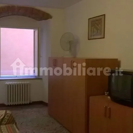 Rent this 5 bed apartment on Piazza Giovan Battista Donati in 56126 Pisa PI, Italy