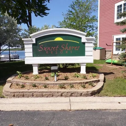 Image 4 - 1296 Sunnyside Drive, Cadillac, MI 49601, USA - Condo for sale