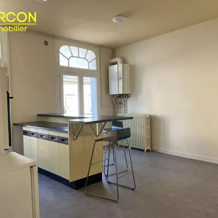 Rent this 5 bed apartment on Rue de la Font aux Moines in 23300 La Souterraine, France